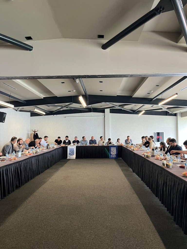TEKDER Kocaeli Şubesi toplantısından bir fotoğraf
